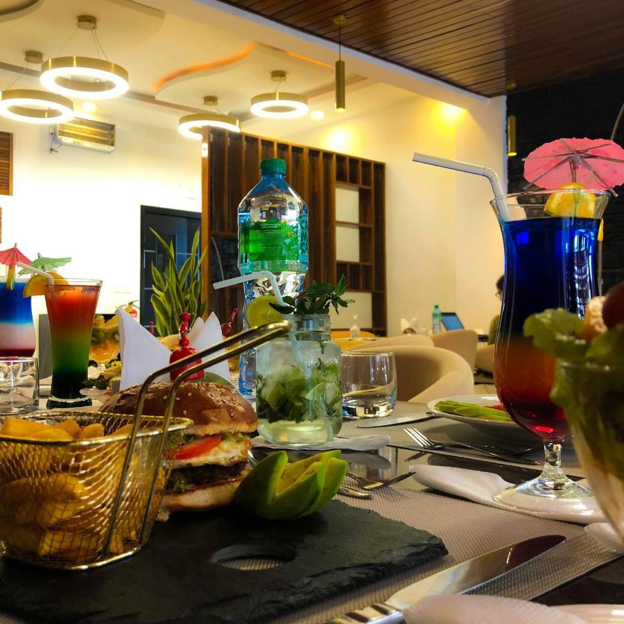 Colonia Hotel Dakar