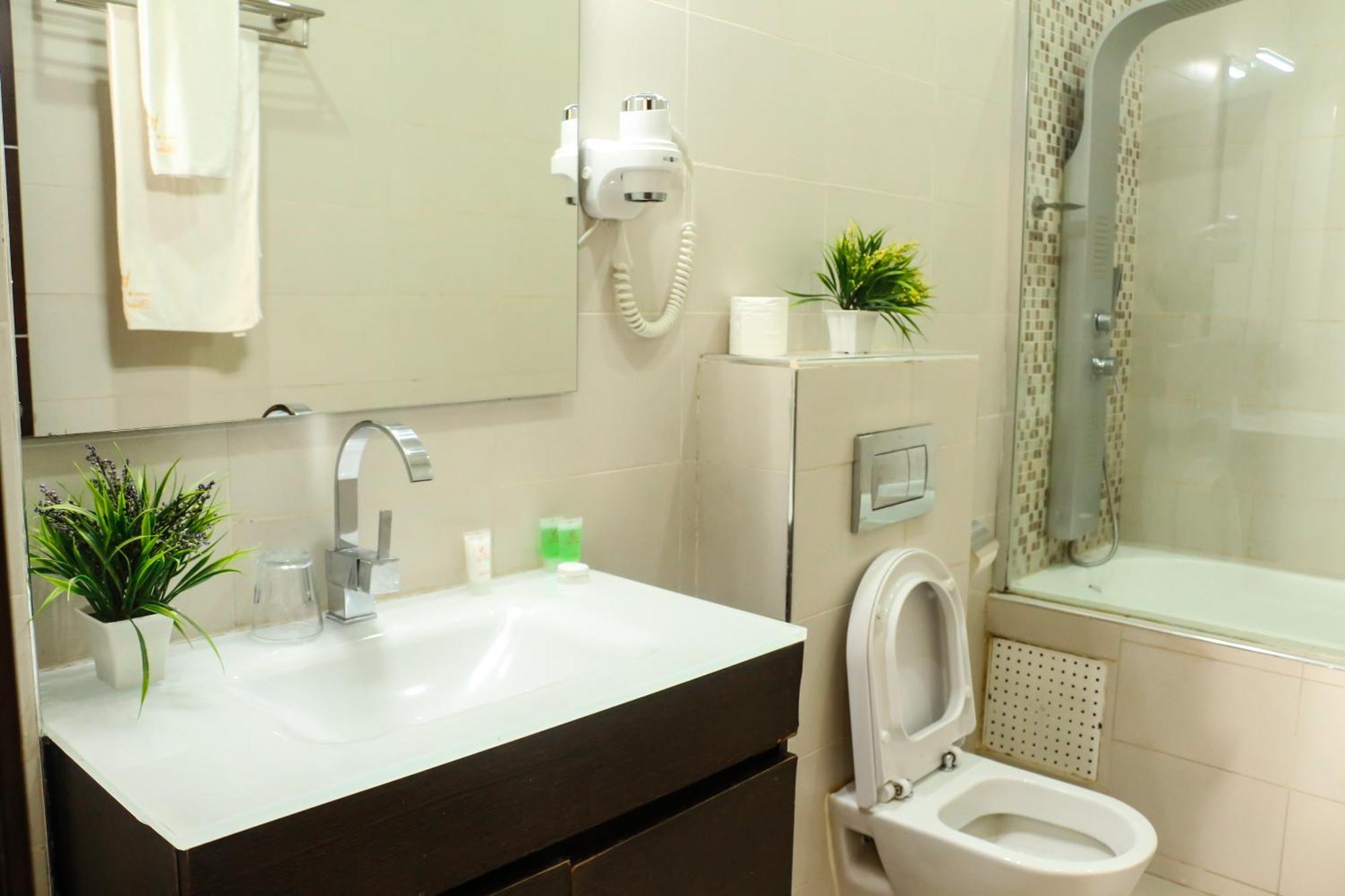 Colonia Hotel 3*